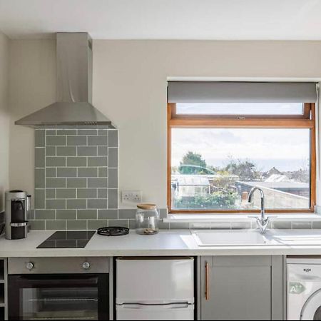 Seaview 1 Bed Open Condo - Free Parking Brighton Eksteriør billede